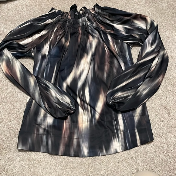 H&M - Picture 1 of 4